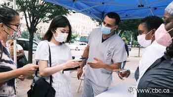 Vaccinated people who contract delta variant carry as much virus as unvaccinated, study suggests