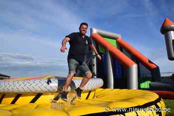 Dankzij Kristof heeft deze gemeente hele zomer lang mini-pretpark: “Pop-up met springkastelen, hindernissenbanen en groot terras” - Het Nieuwsblad