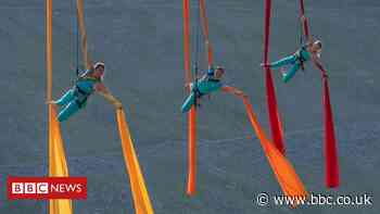 Aerial dancers enjoy striking Honister sunrise performance