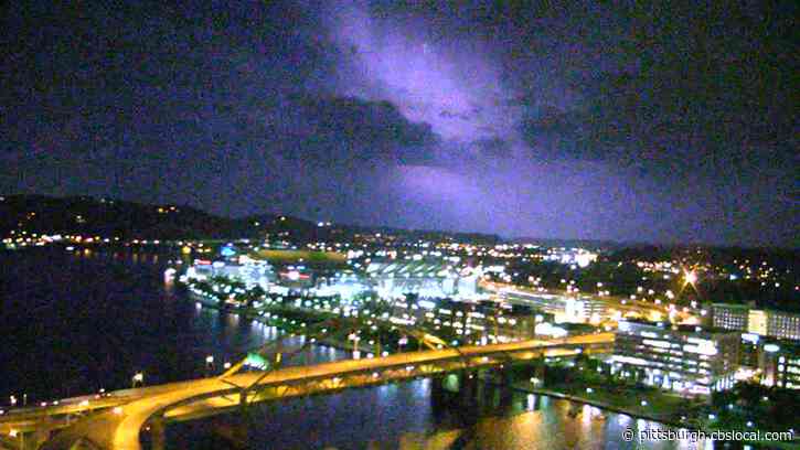 Hey Ray! Explaining What Heat Lightning Is