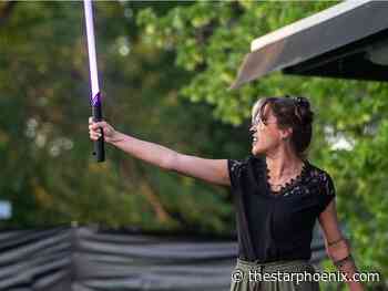 Saskatoon Fringe Festival reviews: Laughs and emotion, but no nudity (just short shorts) - Saskatoon StarPhoenix