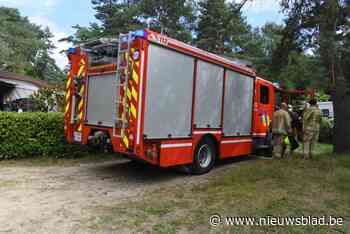 Buren blussen brandje op camping