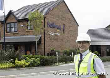 Bolton site manager wins national award following brain surgery - The Bolton News