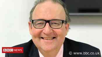 David Greenhalgh death: Tributes paid to Bolton Council leader - BBC News