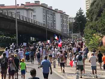 Plus de 13.000 manifestants ont défilé sans heurt ni interpellation à Toulon, l'un des cortèges les plus importants de France