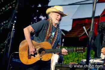 'If you don't like who's in there, vote them out': Willie Nelson headlines Texas protest rally