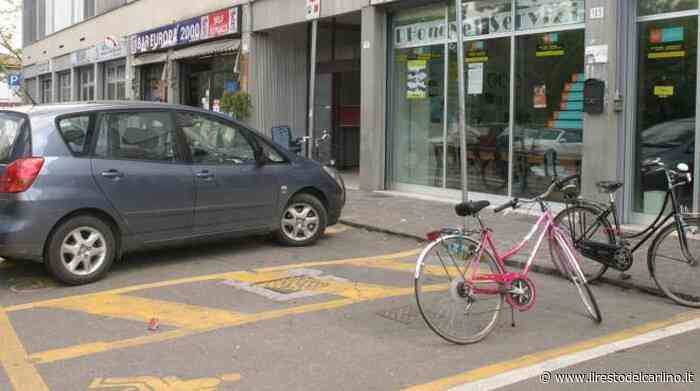 Modena, parcheggi col pass del defunto - il Resto del Carlino