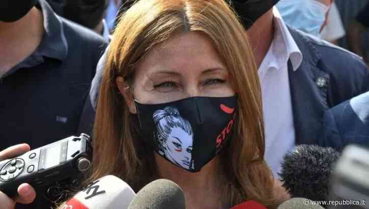 Rimossa la direttrice del carcere di Capua Vetere: Inguaiata dal compagno - La Repubblica