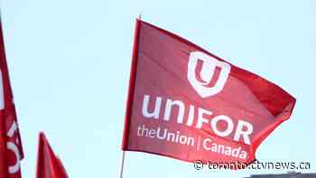 Union ratifies deal with Bombardier at Downsview; talks with De Havilland continue