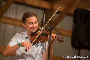 First Saskatchewan resident inducted into Fiddlers’ Hall of Fame - Global News