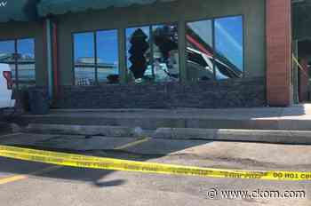 Vehicle crashes into Saskatoon bookstore - CKOM News Talk Sports