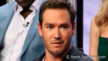 'Saved by the Bell's' Mark-Paul Gosselaar says he had 'undeniable chemistry' with Leah Remini