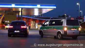 Tuning-Kontrollen: Polizei zieht aufgemotzte Fahrzeuge aus dem Verkehr