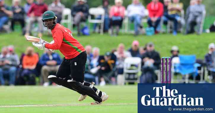 County cricket: One-Day Cup groups intriguingly poised at halfway mark