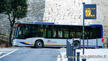 "Non indosso la mascherina": tedesco minacca passeggeri e autista, il bus fermo per mezz'ora - PerugiaToday