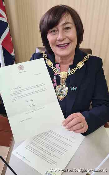 Mayor of Dudley's delight at receiving message of thanks from the Queen - Stourbridge News