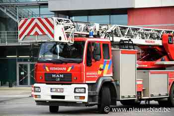 Auto brandt uit op E313 in Ranst - Het Nieuwsblad