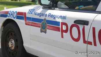 1 person dead, another missing after swim in Niagara River