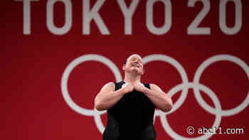 Transgender weightlifter Laurel Hubbard makes history at Olympics