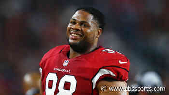Cardinals re-signing longtime starting defensive lineman Corey Peters, per report