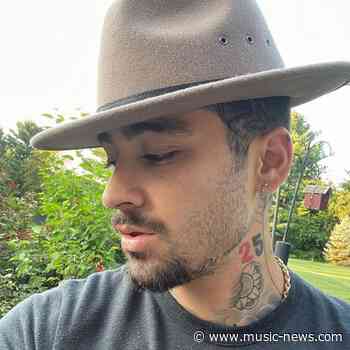 Zayn Malik debuts face tattoo