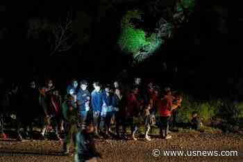 U.S. CDC Extends COVID-19 Policy Allowing Border Expulsions