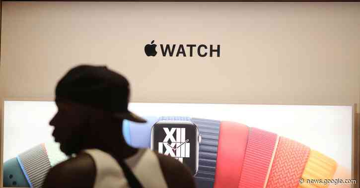 Apple must face Apple Watch patent claims, Fed Circ. affirms - Reuters
