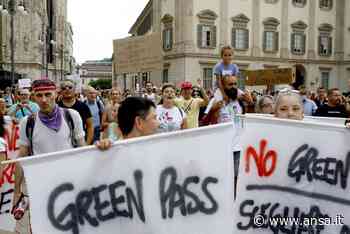 Green pass: oltre 200 in piazza tra Sanremo e Imperia, altri 200 a Savona - Agenzia ANSA