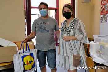 Beringenaren zamelen hulpgoederen in voor slachtoffers water... (Beringen) - Het Belang van Limburg