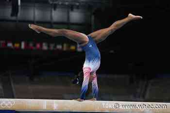 Biles sticks landing in balance beam, wins Olympic bronze
