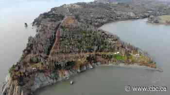 Coastal erosion, rising seas will lead to more conflicts over public beach access, experts say