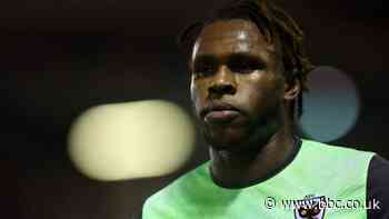 Darnell Johnson: Fleetwood sign ex-Leicester City defender