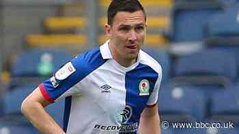 Ex-Blackburn winger Downing retires