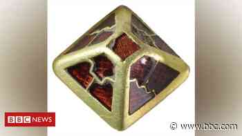Sutton Hoo-era Norfolk sword pyramid find 'lost by lord' - BBC News