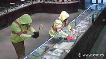 Final suspect in brazen 2014 Birks robbery in Saskatoon awaits bail hearing later this week