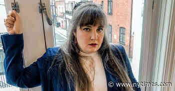 Lena Dunham Debuts Plus-Sized Clothing Line - The New York Times