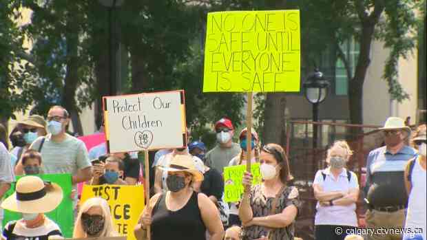 5th day of rallies in downtown Calgary calls for health measures to continue past Aug. 16
