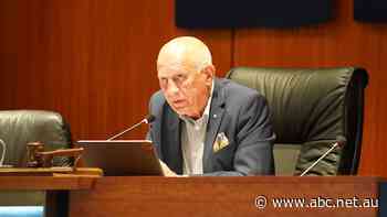 Cairns Mayor given interest-free loan by developer's lawyer