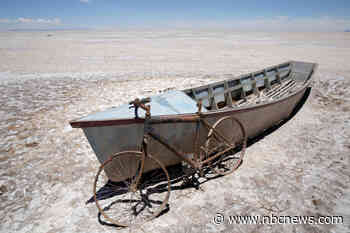 Bolivia’s lake Poopo dries up and scientists fear refill unlikely