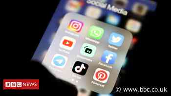 Anti-Semitic social posts 'not taken down' in 80% of cases