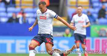 Bolton's Sarcevic sends message to 'minority' who boo Wanderers taking the knee - Manchester Evening News