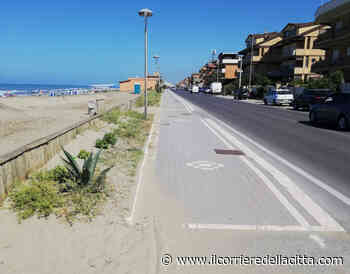 Marina di Ardea, passerelle assenti o “sepolte” dalla sabbia, accedere al mare non è facile per tutti. Il Sindaco spiega: «Ecco cosa abbiamo fatto e cosa realizzeremo per il lungomare» - Il Corriere della Città