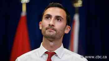 Ontario education minister faces questions about new back-to-school plan