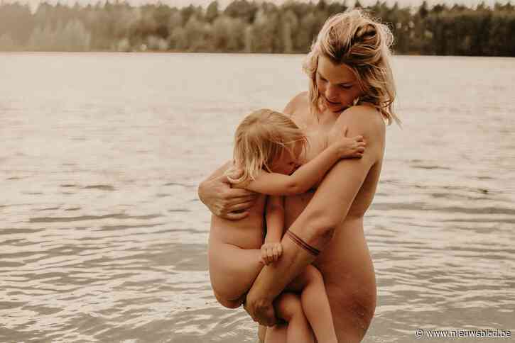 Fotografe doet borstvoedingshoots om taboe te doorbreken: “Het is zó mooi”