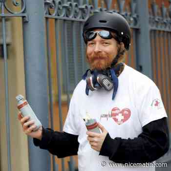 Ce "gilet jaune" et docteur en biologie grassois traque les fake news et les antivax