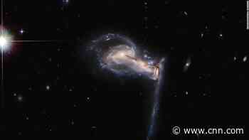 Hubble captures stunning image of squabbling galaxies