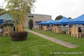 Chiro Brecht tovert terreinen om tot gezellige zomerbar