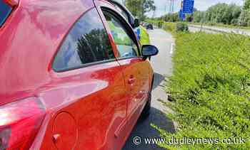 Motorist arrested in Dudley after driving one-handed with a broken wrist - Dudley News