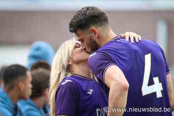 Vriendin van Anderlecht-speler Wesley Hoedt klapt uit de biecht: “Het is altijd feest in bed, maar hij was dat niet gewoon” - Het Nieuwsblad