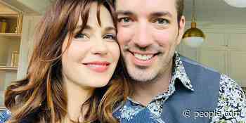Zooey Deschanel Celebrates 2 Years With Boyfriend Jonathan Scott: 'Still My Favorite' - PEOPLE